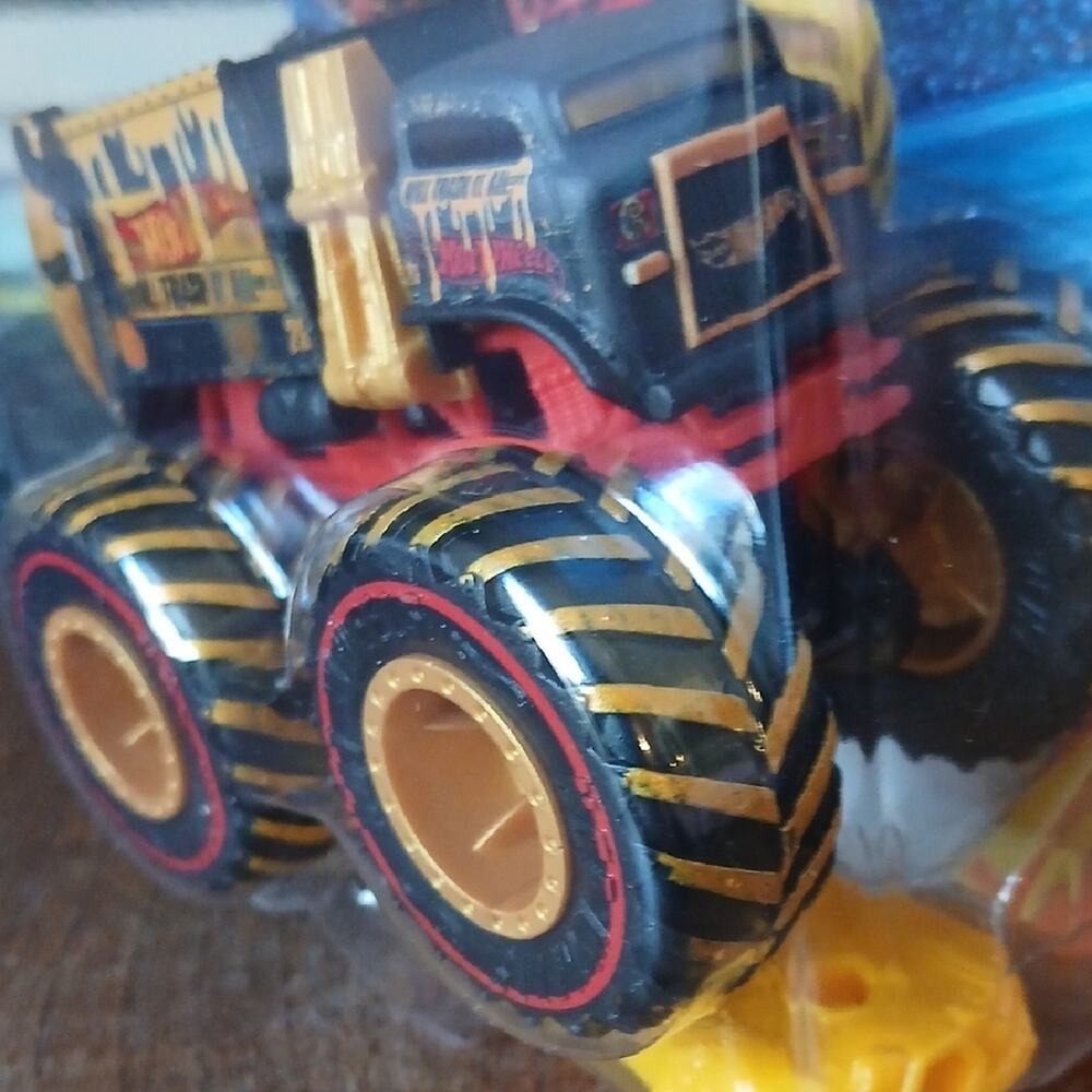 Will Trash It All Hot Wheels 2026 TREASURE HUNT Monster Truck - Black and Yellow